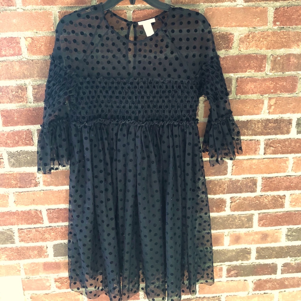 Black tulle & velvet dress 👗